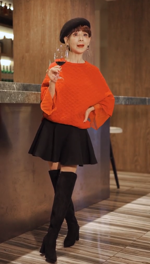 回顾浙江女子82岁体态优雅穿高跟鞋跳舞94岁老伴儿与其共舞