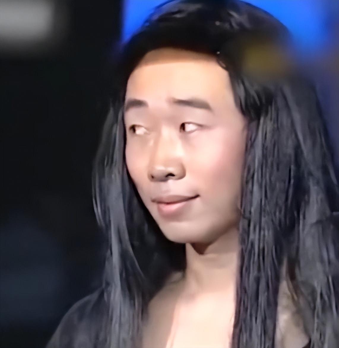 从被嫌弃的表情帝到撑起内娱半边天杨迪成名之路有多艰难