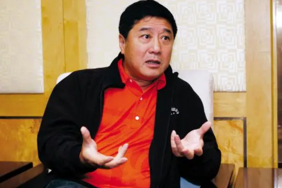 但若说出身最好,地位最高的,恐怕还得是京圈中真正的大佬叶大鹰了.