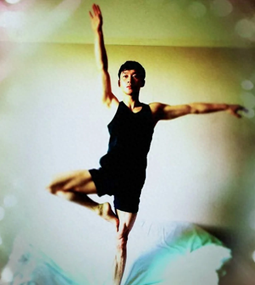 回顾演员曹磊娶大学同学为妻如今46岁过得怎样