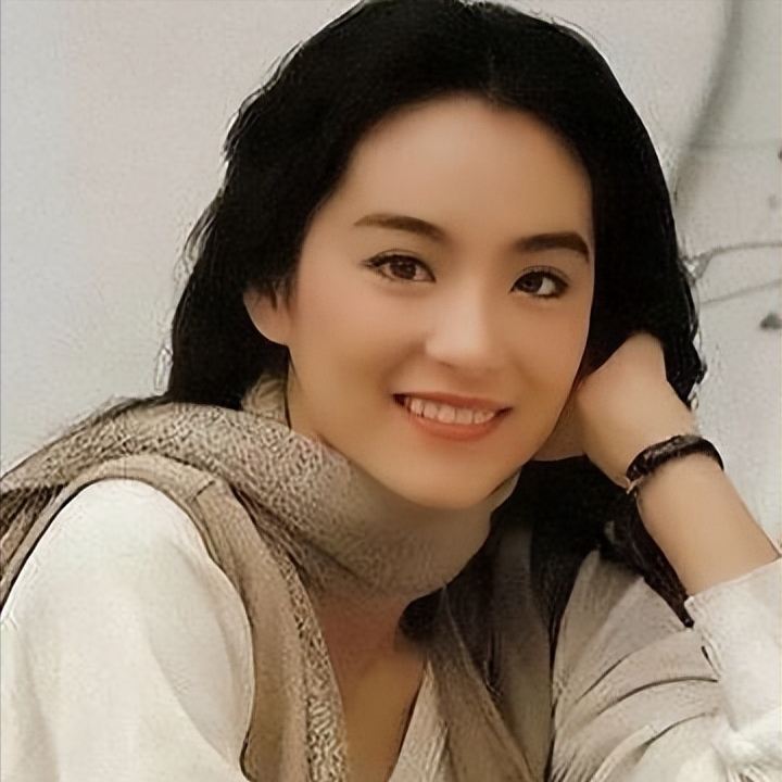 高凌风被琼瑶捧红靠冬天里的一把火爆火患血癌无人送终