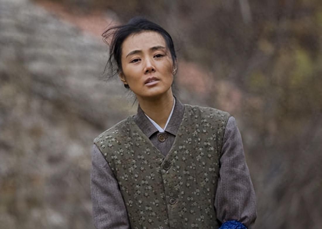 谁都没想到姜宏波在综艺《演员的诞生》中,竟然能凭演技"吊打"国际章.