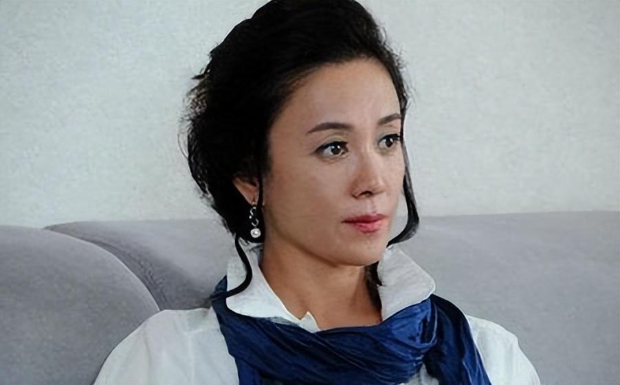 傅艺伟从最美妲己到自甘堕落晚年丧子的她到底经历了什么