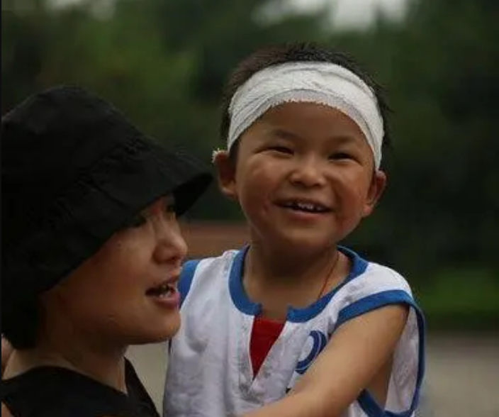 08年地震中救下全班的林浩立志考清华建出防震房子实现了吗