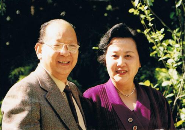 回顾编辑部的故事主角晚节不保配角逆袭成相声大佬