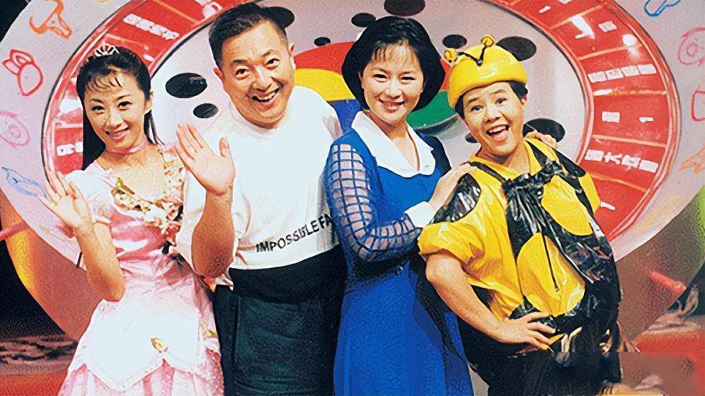 回顾金龟子刘纯燕我生命中没有退休两个字永远跟孩子们在一起