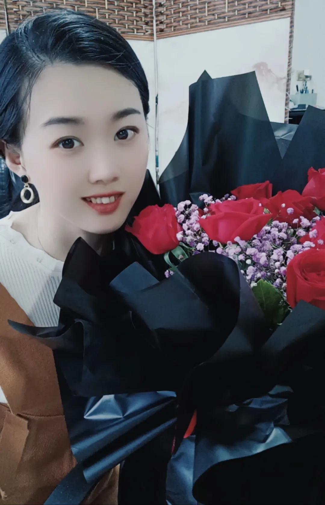 2017年吉林脑瘫姑娘开直播认了哥哥又认爷爷网友人间大爱