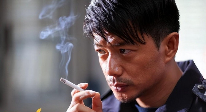 回顾天生一张浪子脸这10位男星又痞又帅不愧是行走的荷尔蒙