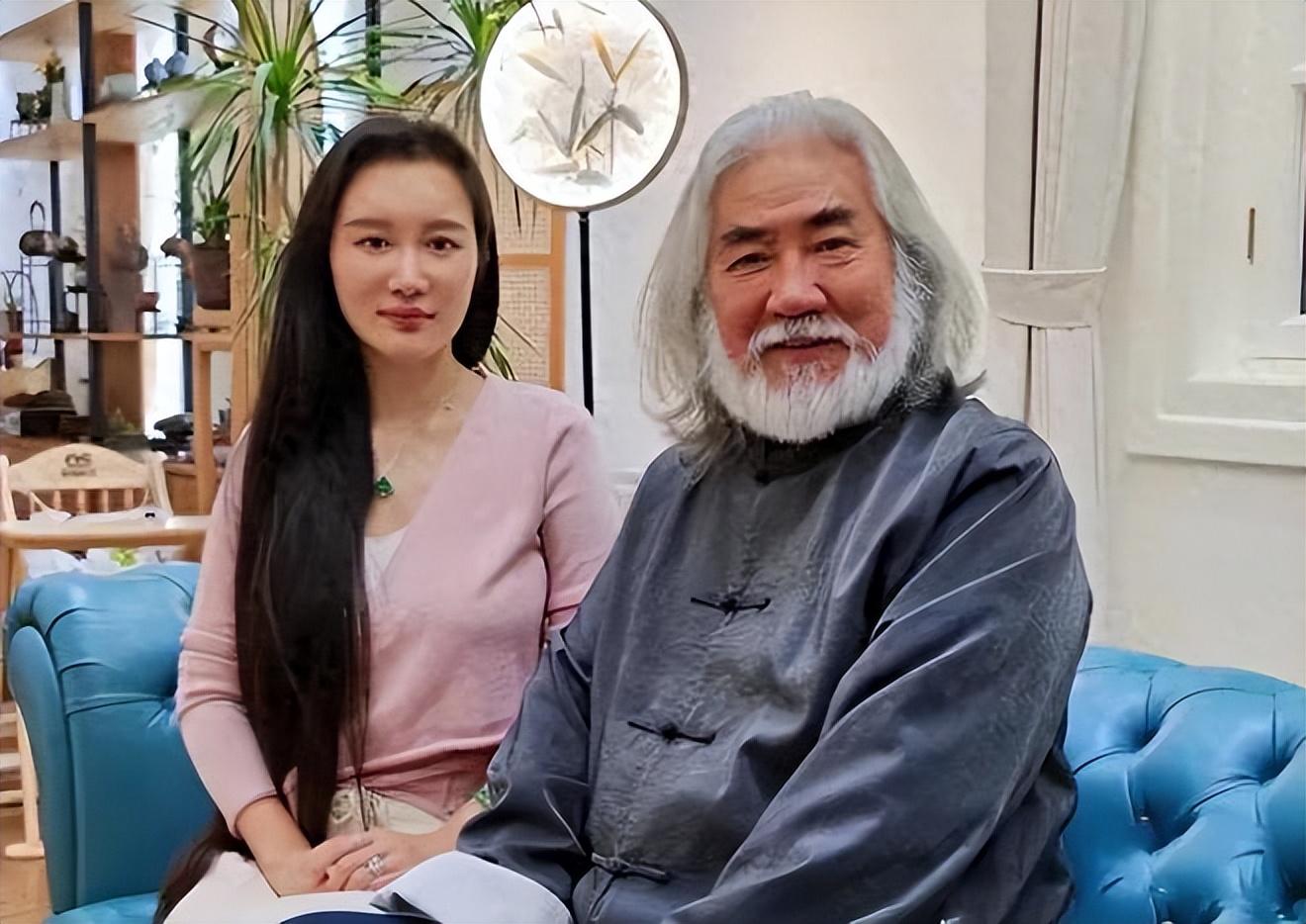 张纪中娶小31岁的娇妻岳母小自己11岁72岁也要尽孝心