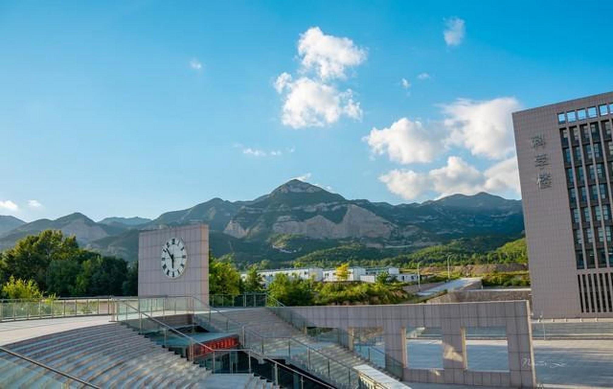 教育优质作者发文挑战赛# 中北大学  学校的前身是太行工业学校,帐乔