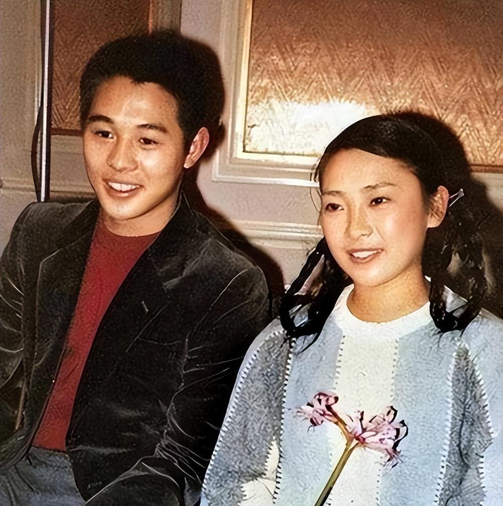 李思父亲是李连杰母亲是黄秋燕我是留守儿童34岁仍然未婚