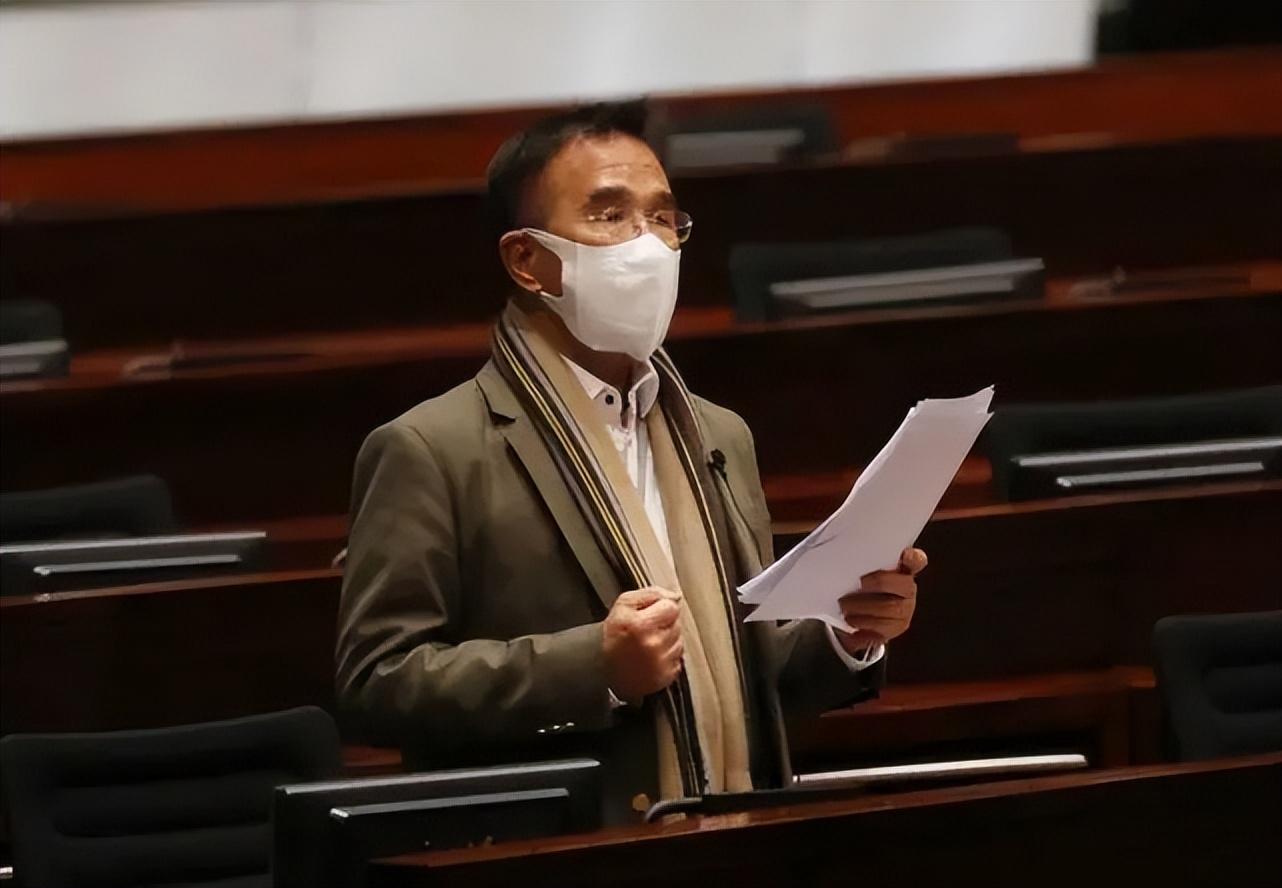 回顾田北辰批穷人穷是因为懒沦为环卫工后却吃不起20元的盒饭