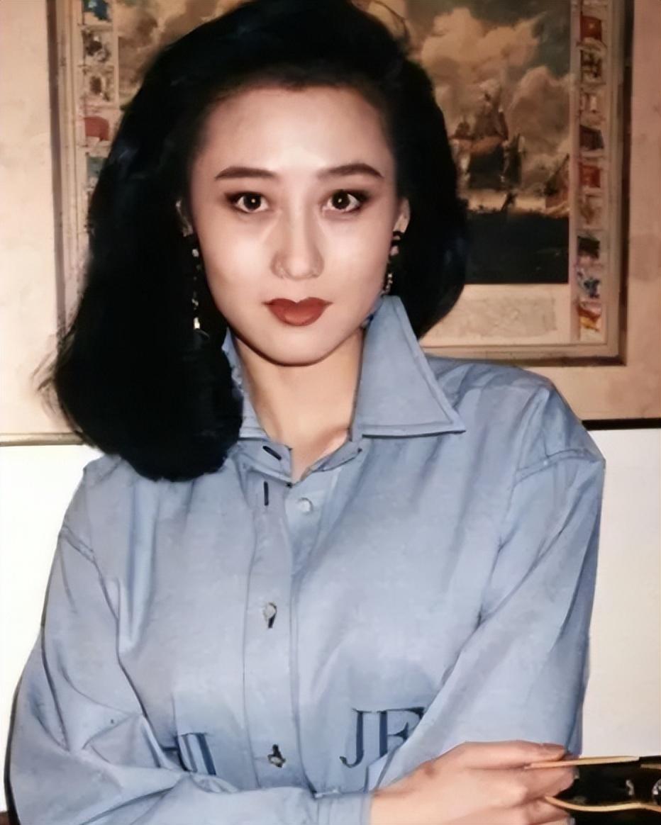 利智万千人的梦中情人童年坎坷事业不顺遇见李连杰太幸福了