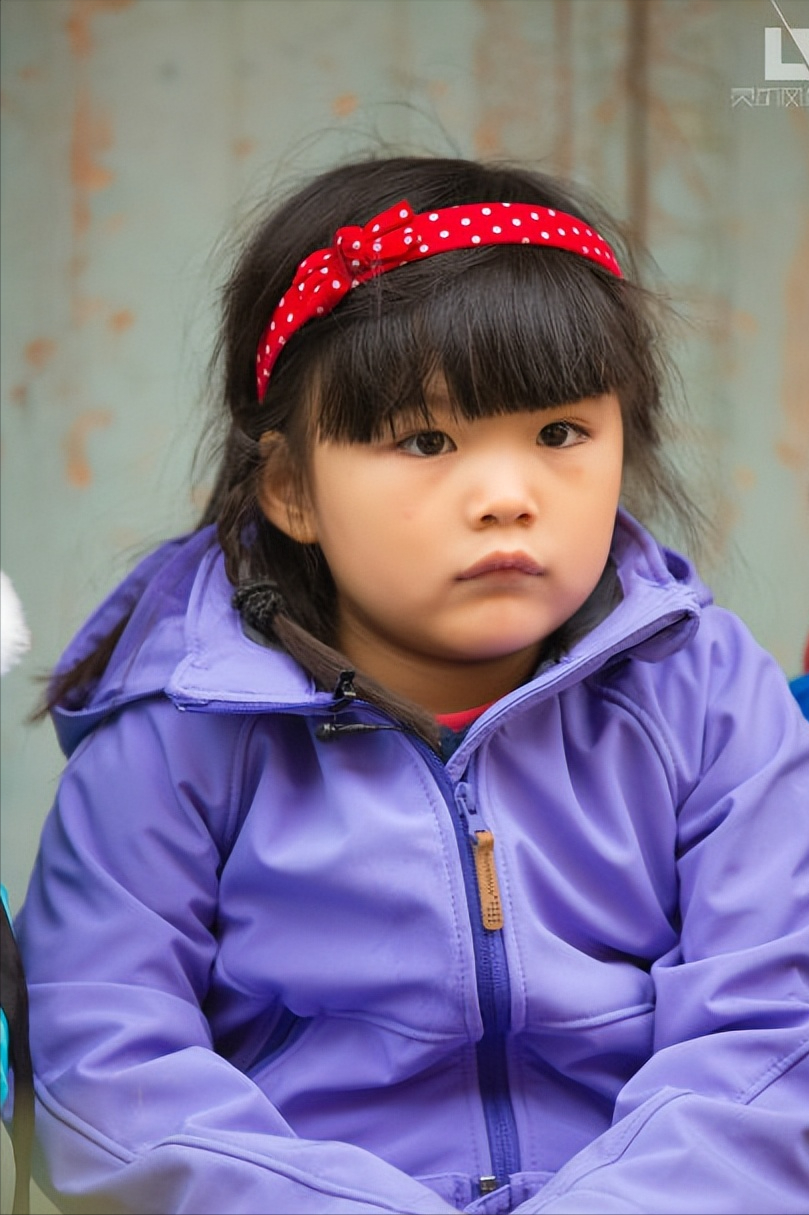 回顾爸爸去哪儿八位女孩已亭亭玉立富养的女儿气质真出众