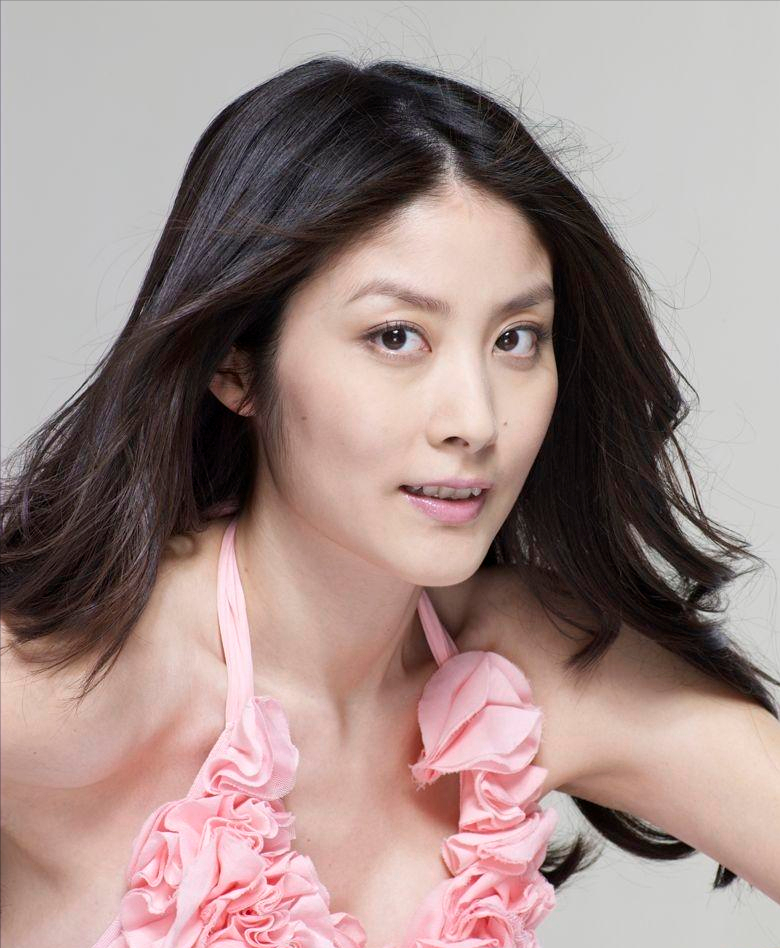 陈慧琳一个被宠上天的女人出道25年零绯闻47岁活成公主