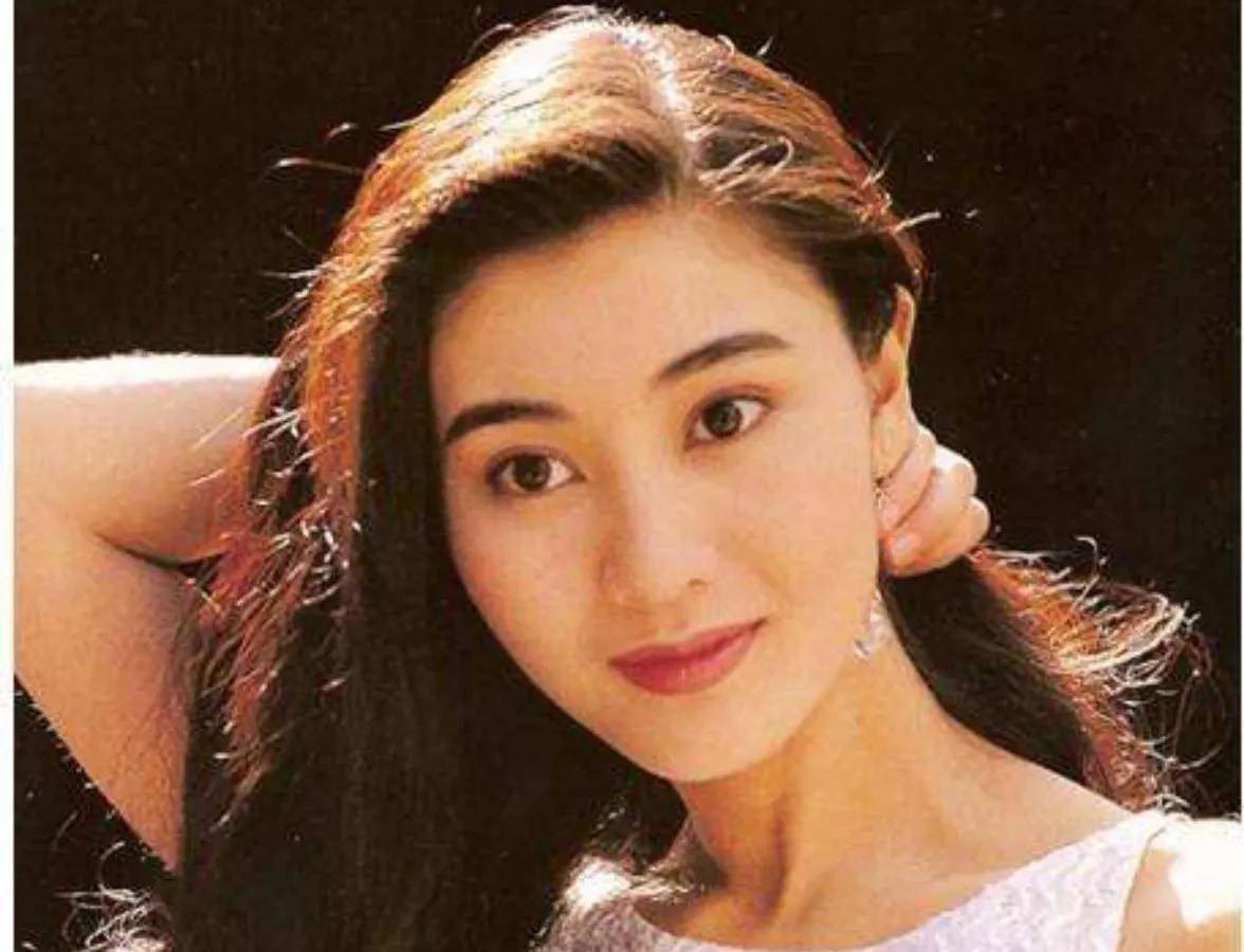 关之琳和李嘉欣哪个漂亮