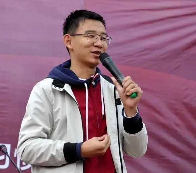 高考成绩出炉,衡水中学刘嘉森考出673的高分,清华北大提前招人,他问