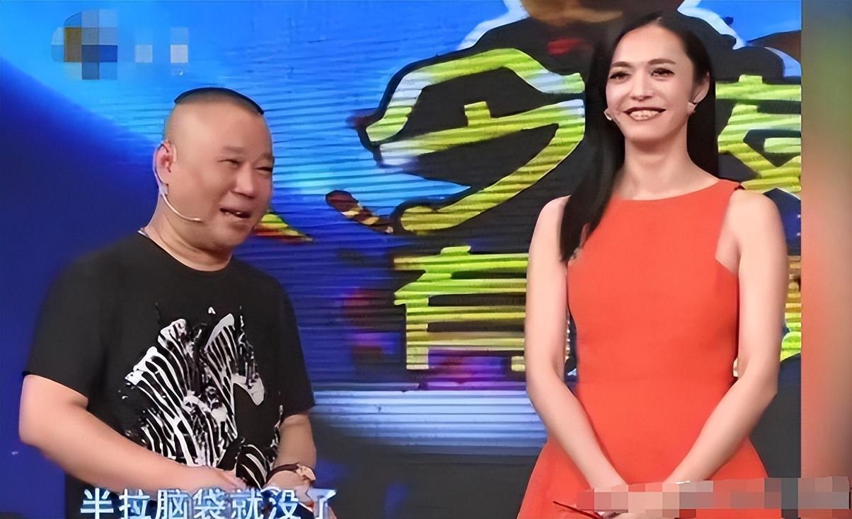 2006年,随着一部情景喜剧《武林外传》的播出,剧中的郭芙蓉"姚晨"终于