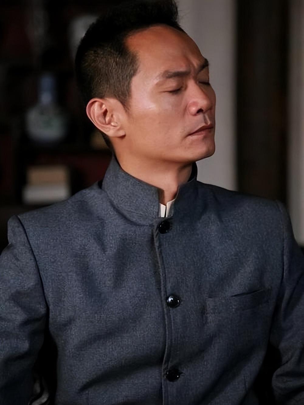 妻子佟欣离世14年后那个说永不再娶的果靖霖履行承诺了吗