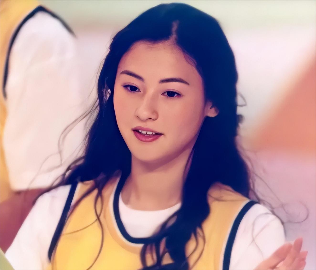 然而人红是非多,跻身一线的张柏芝很快遭遇了绯闻缠身,多段情史毁了