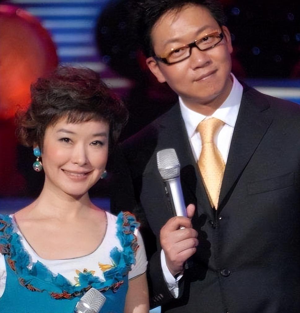 主持人王雪纯我这辈子最遗憾的事情就是没给丈夫生下一儿半女