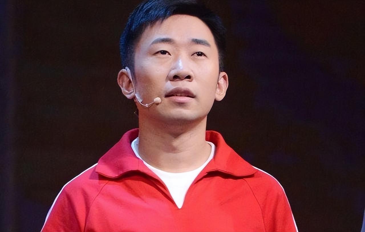 从被嫌弃的表情帝到撑起内娱半边天杨迪成名之路有多艰难