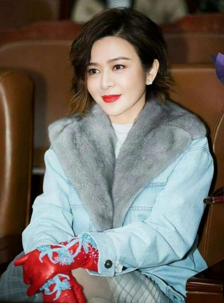 演员关山与女儿28年断绝来往女儿关之琳为其准备400万墓地