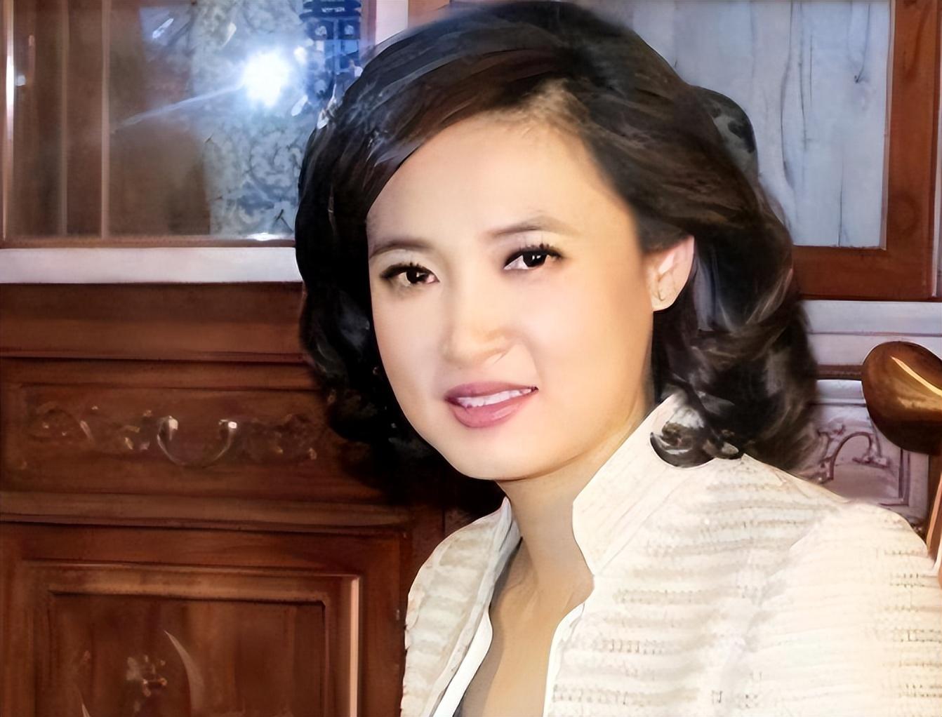 桑晨被迫成为央视主持人人气不及李红却是央视资深元老