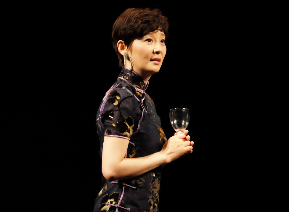 回顾徐帆与王志文分手后转嫁冯小刚如今怎么样了