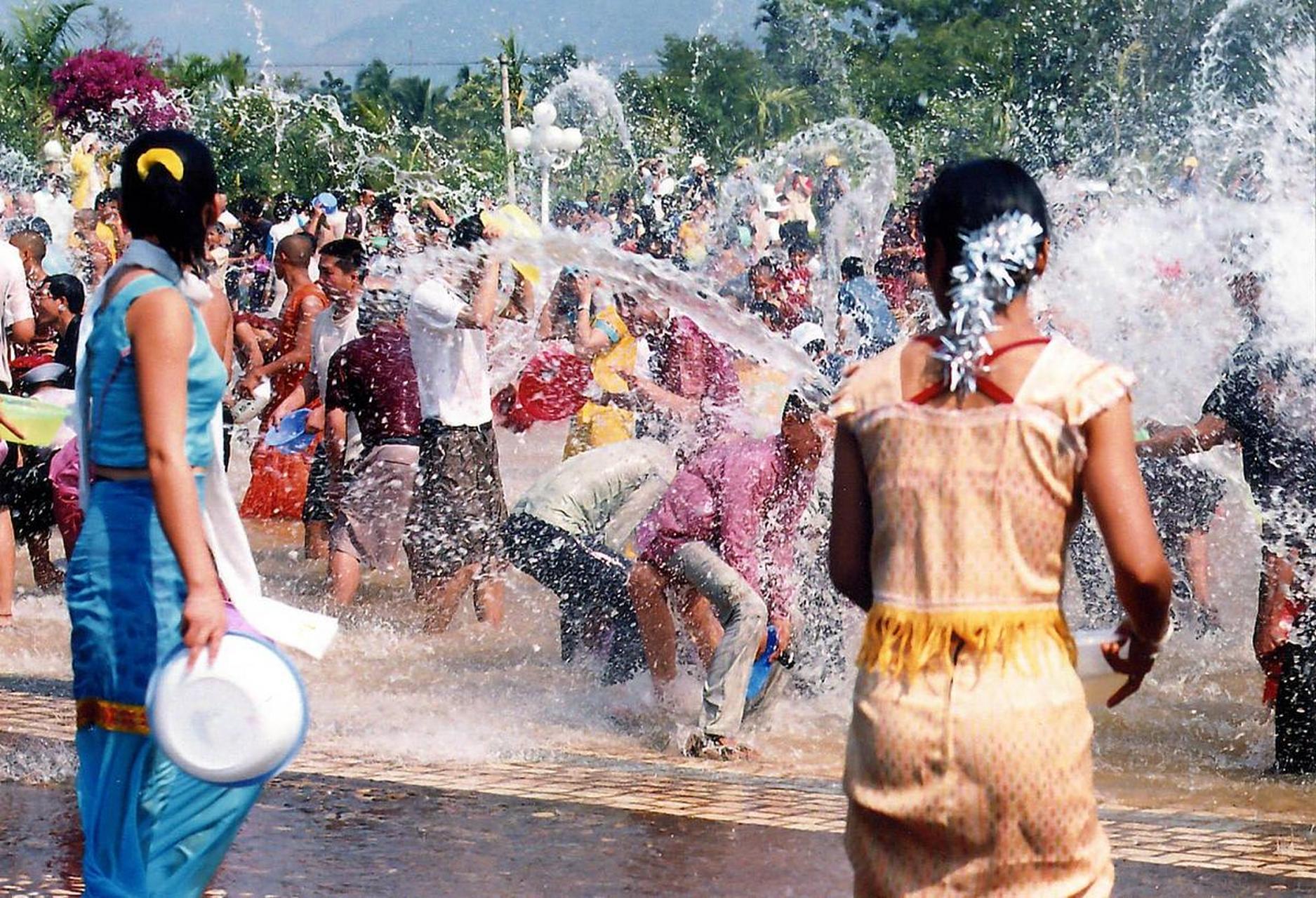 泼水节,是不是一年中最疯狂的时刻?