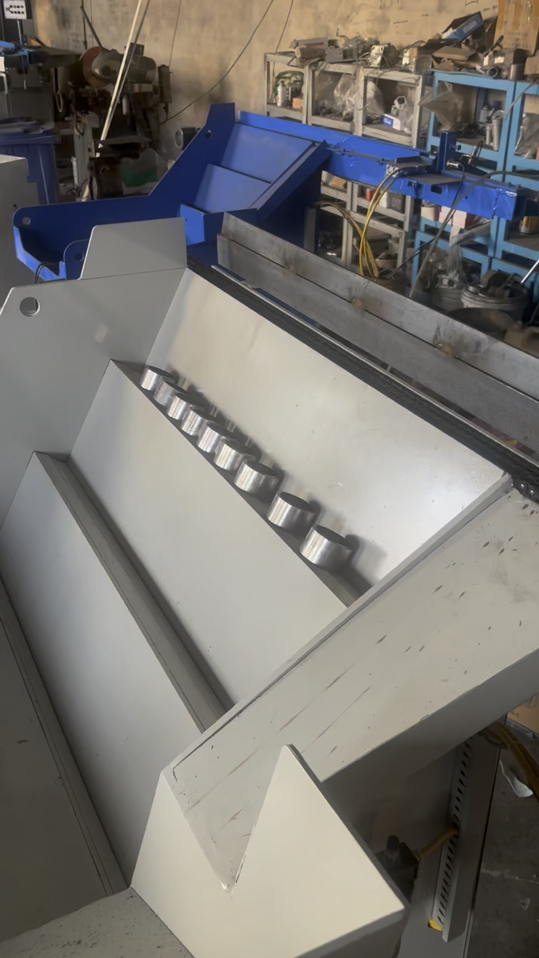 圆管棒料自动提升上料输送机,非标自动化定制,推板上料机