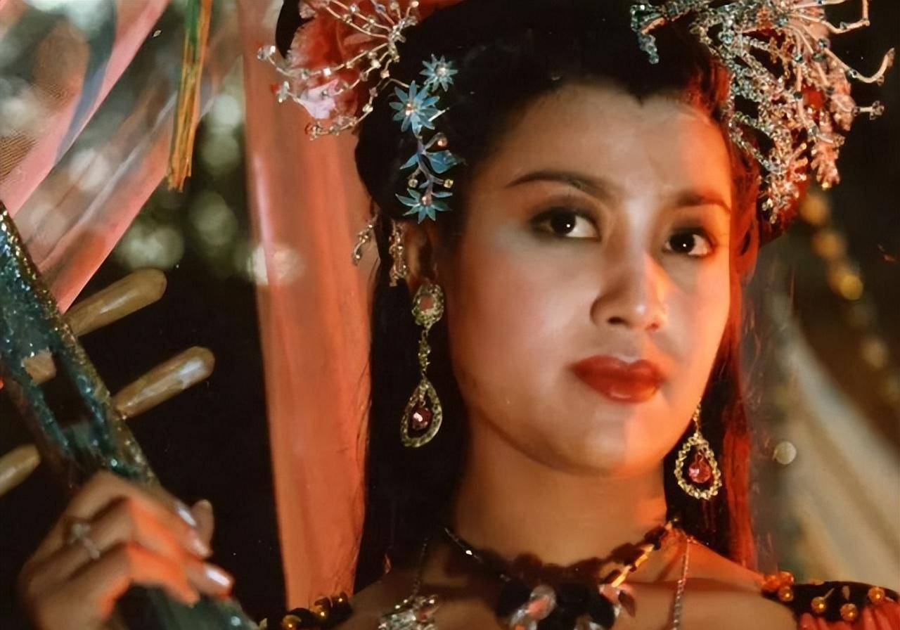 如来都被蝎子精蜇伤,为何还派金刚去擒拿?如来:看手里拿着啥?