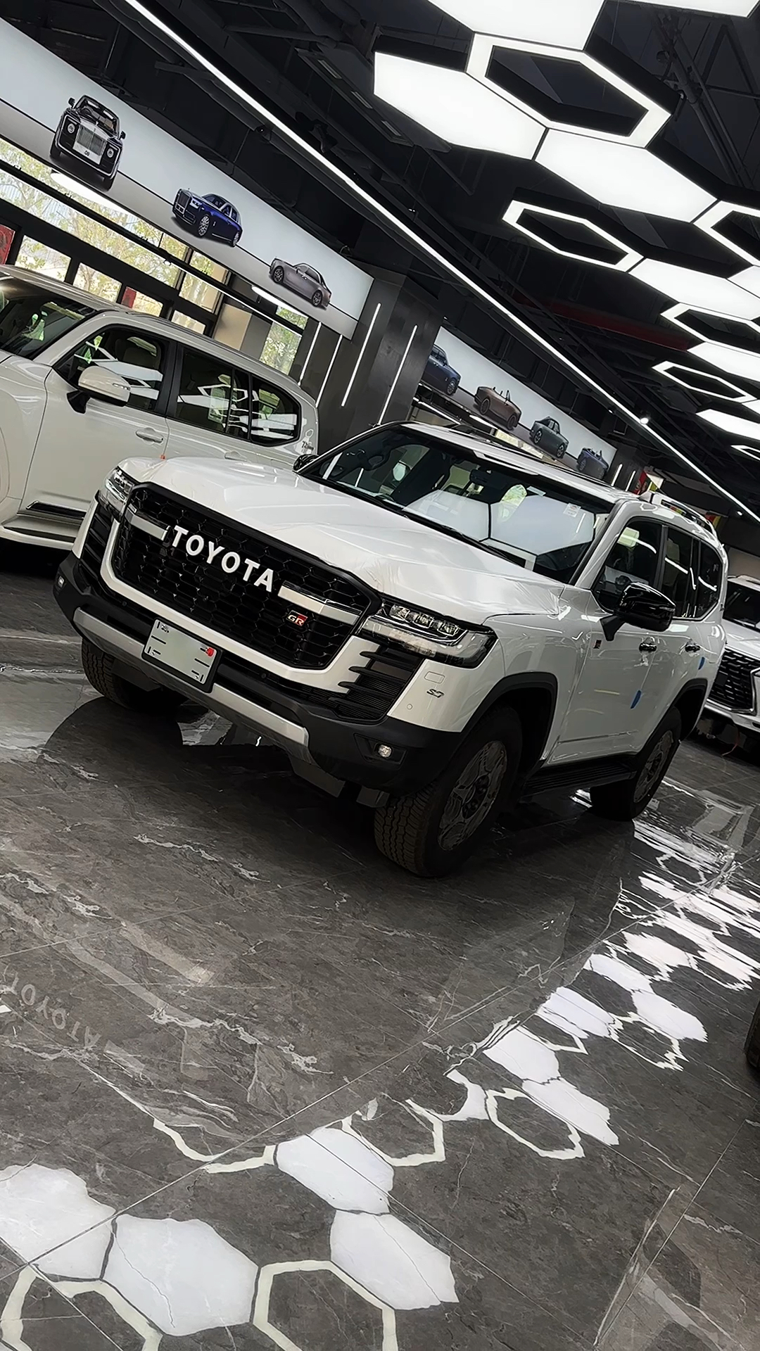 23款酷路泽lc300gr运动版