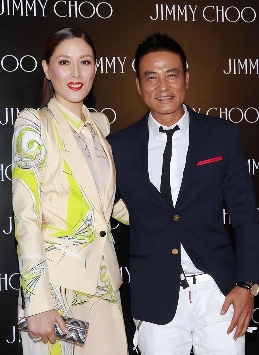 回顾任达华出道43年零绯闻曾为爱坚持丁克50岁得女时泪流满面