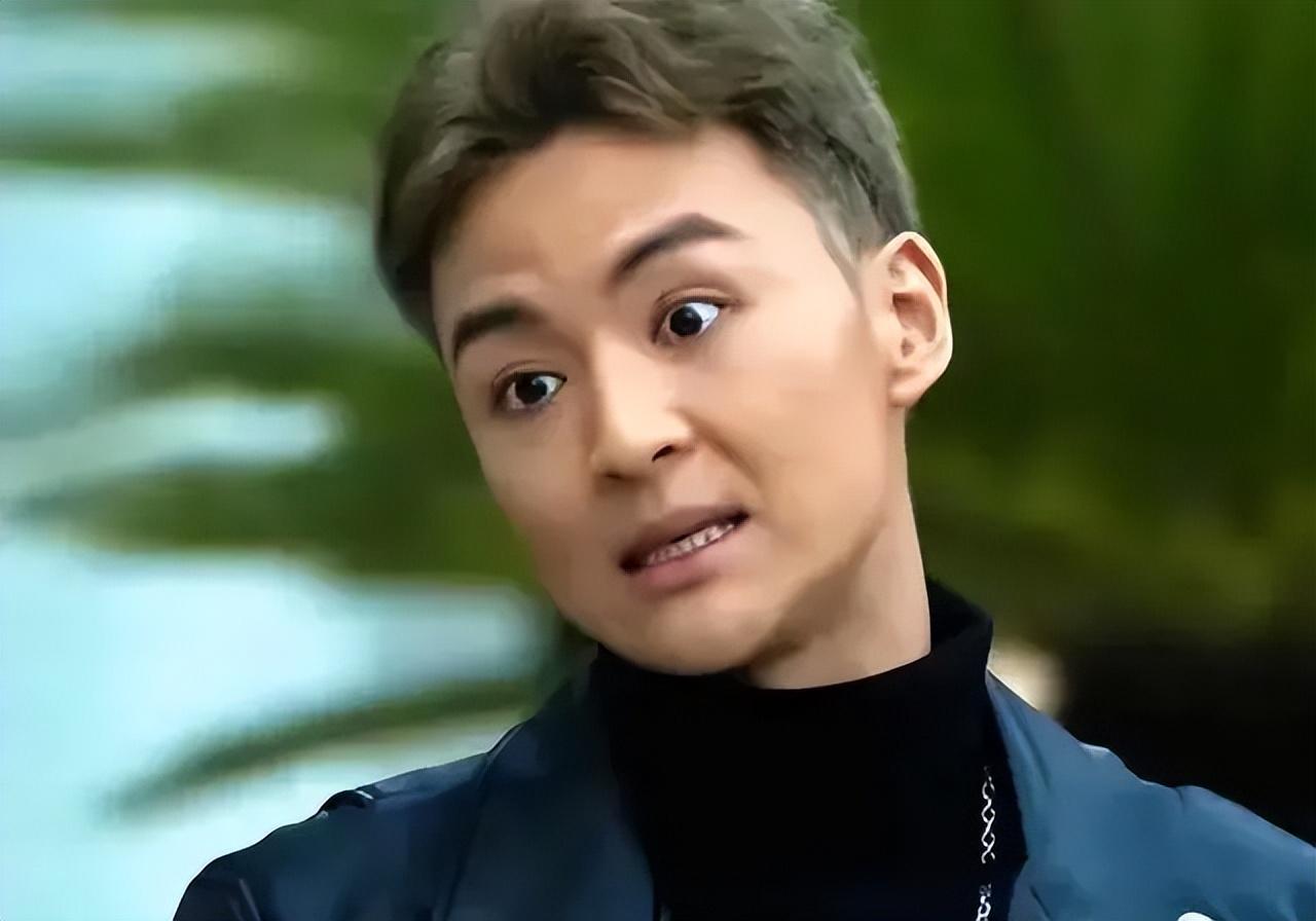 回顾长相平平无奇演技差就差把关系户写脸上了