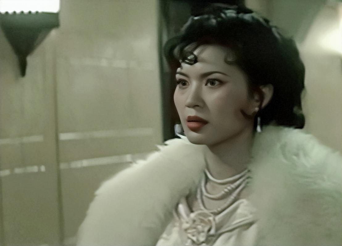 班花方舒60岁照片曝光满脸沧桑判若两人失败婚姻是她一生的痛