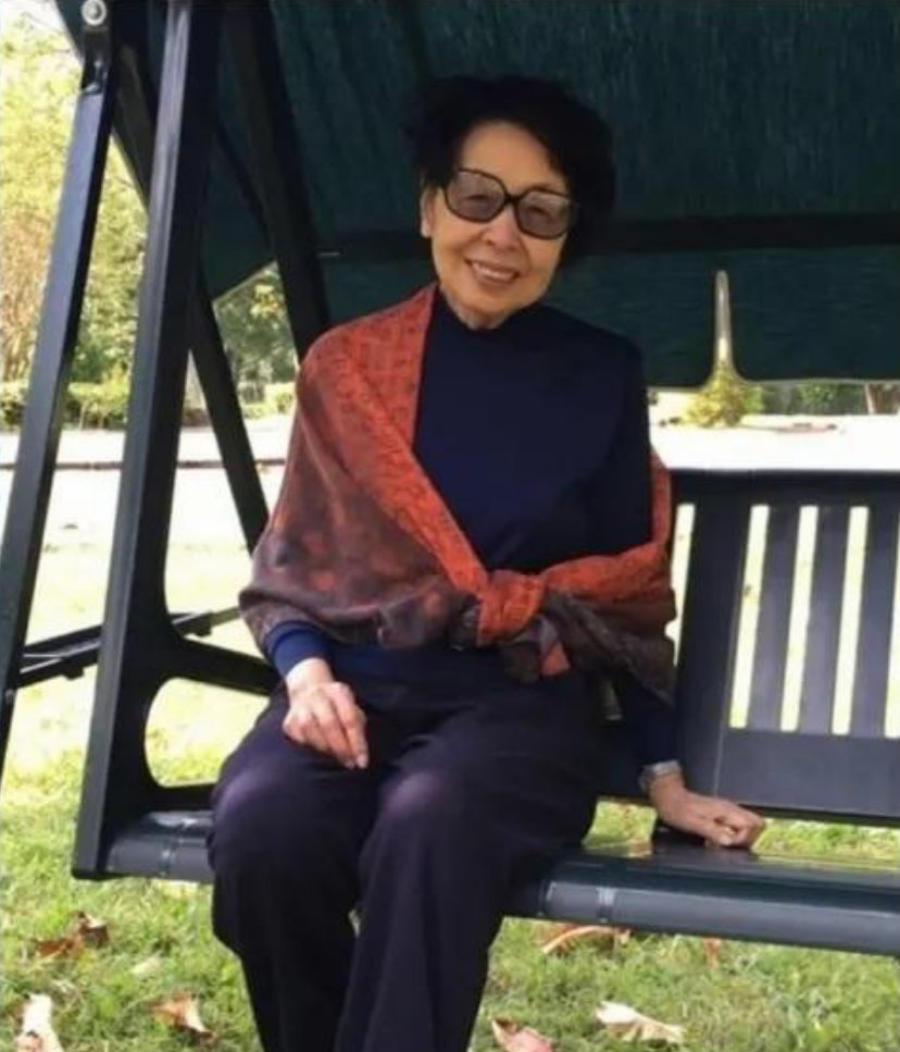 回顾一路走好7位演艺名人离世3个国家一级演员最小者仅44岁