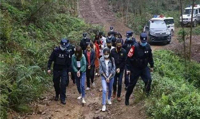 回顾14岁少女偷渡缅甸未遂遭受非人待遇直呼受不了只想被抓