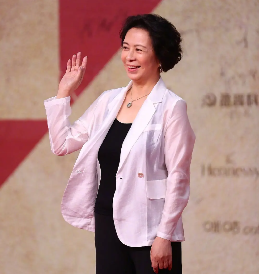 回顾子夜演员七大美女变老十位老艺术家去世梁波罗已85岁