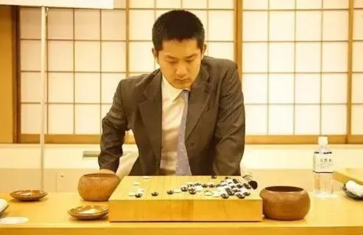 回顾曾不顾恩师反对常昊执意娶大8岁师姑为妻后来两人过得怎样