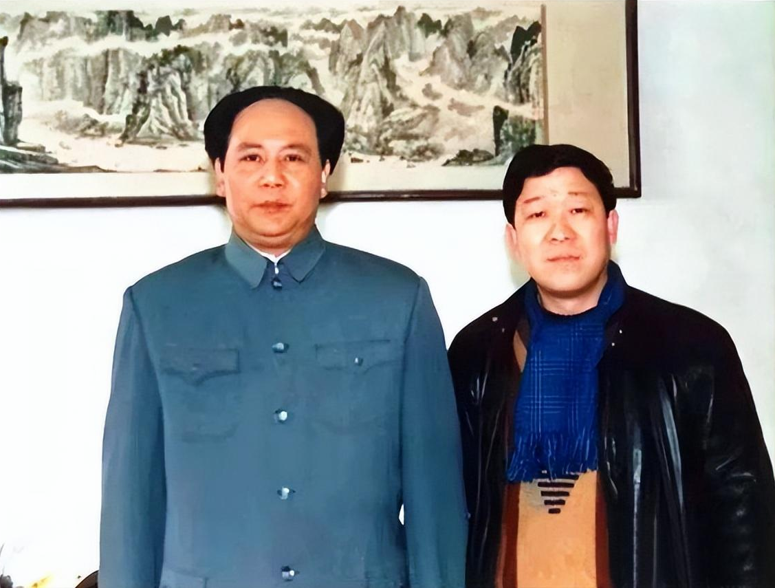 古月的第三任妻子,也就是他生前的妻子张燕,和他前妻一样,在他病逝后