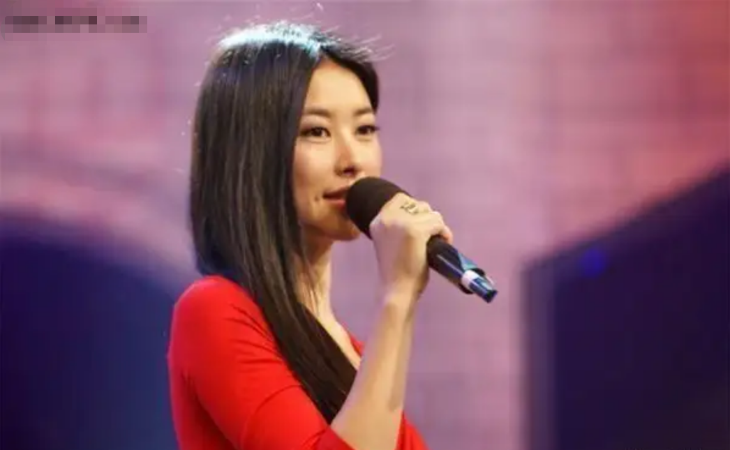 回顾朱珠家世显赫连续10年入选世界百美为何最后嫁给圈外人