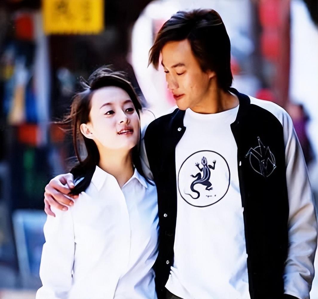 回顾演员何润东41岁迎娶柜姐恩爱多年无子也幸福