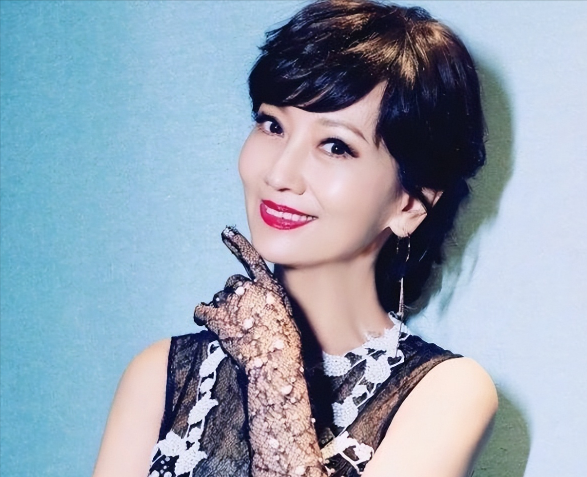 回顾新白娘子传奇赵雅芝风采不减许仙状态出人意料