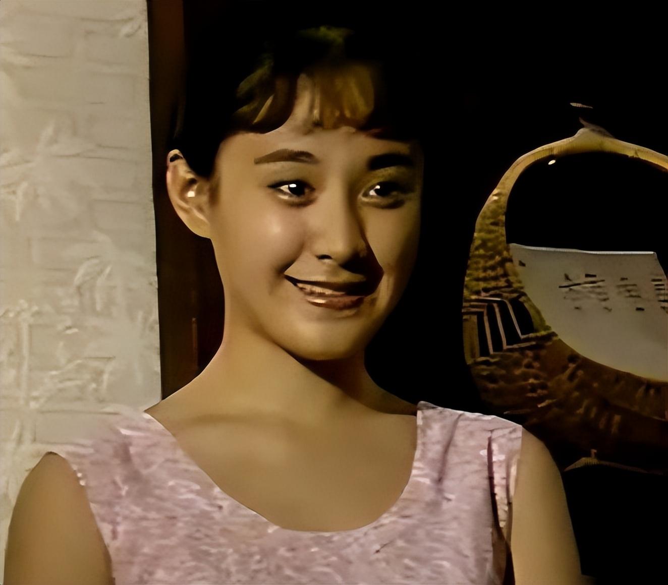 剧雪被名导丈夫捧红丈夫病逝后不愿演戏56岁至今未婚无子嗣