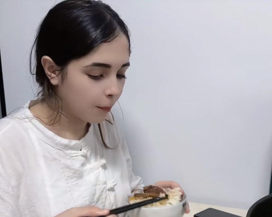 回顾:河南小伙娶北非美女,岳父倒贴2000万房产,因中国