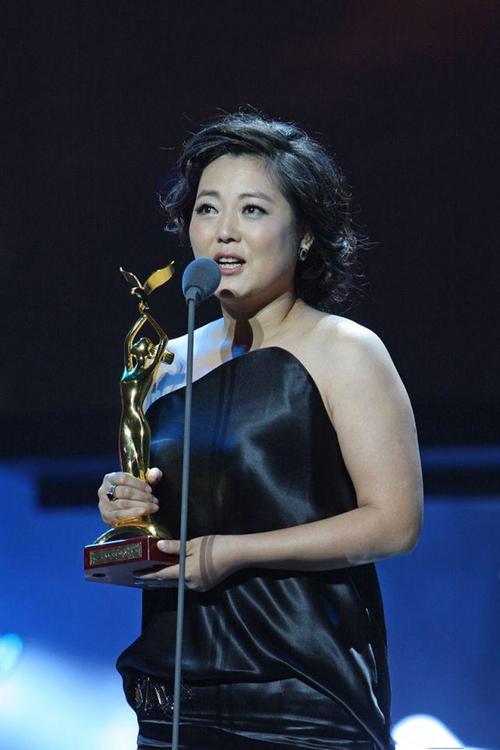 回顾王茜华我这辈子最正确的决定就是45岁高龄为丈夫生儿子