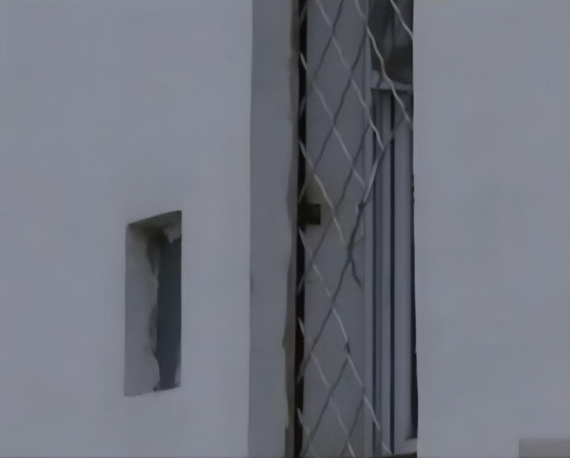 混乱的案发现场