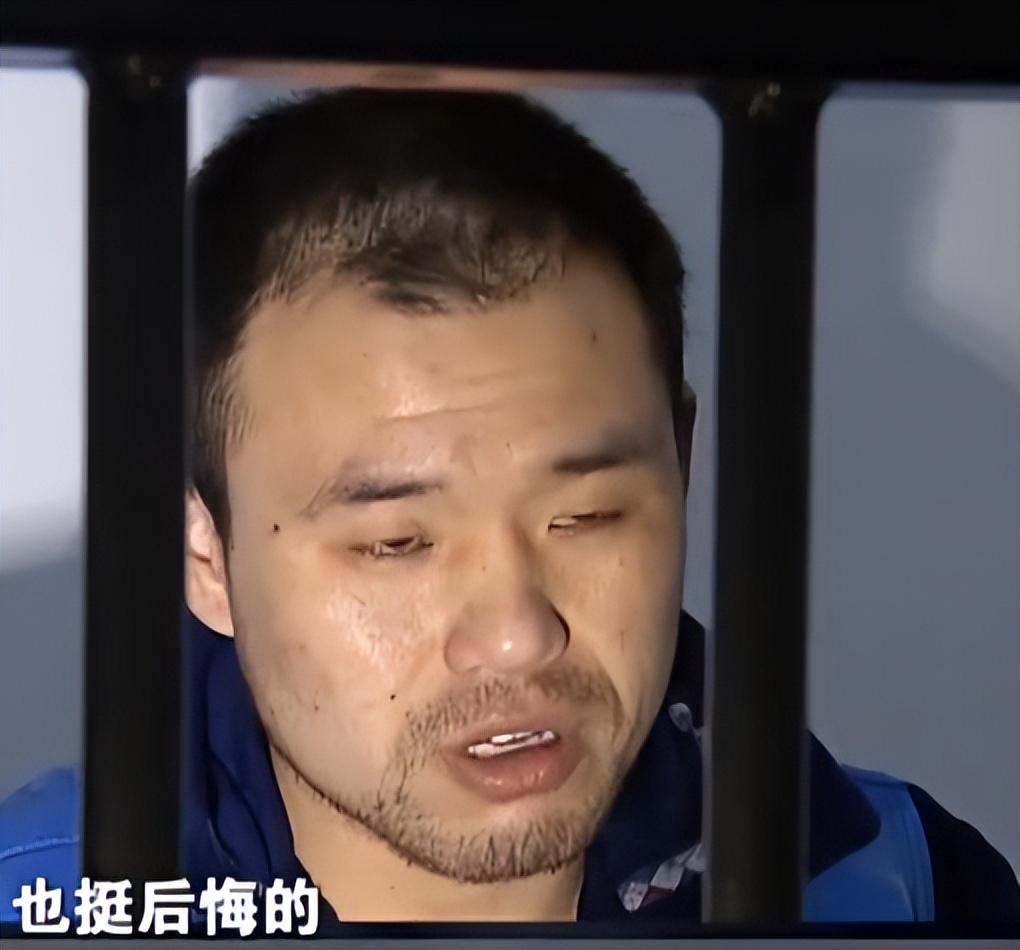 15年上海男子遛狗不牵绳将67岁老人打成重伤下场如何