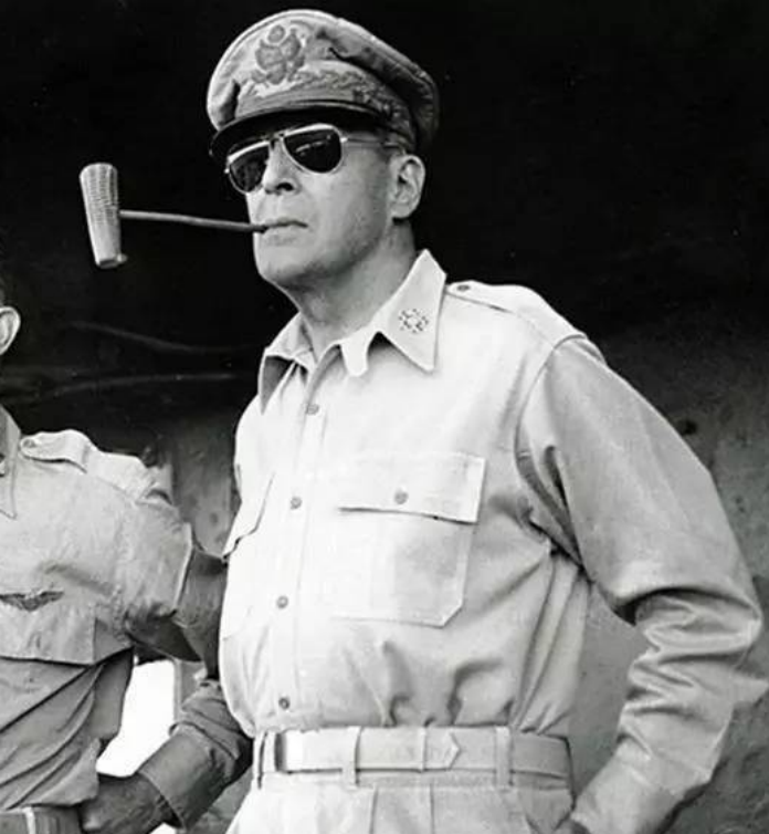 1950年3月,第39军军长刘震因工作需要调离了第39军军长的职务,军长由